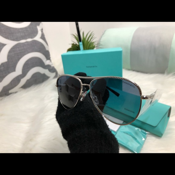 Tiffany Aviator Sunglasses - Picture 5 of 12